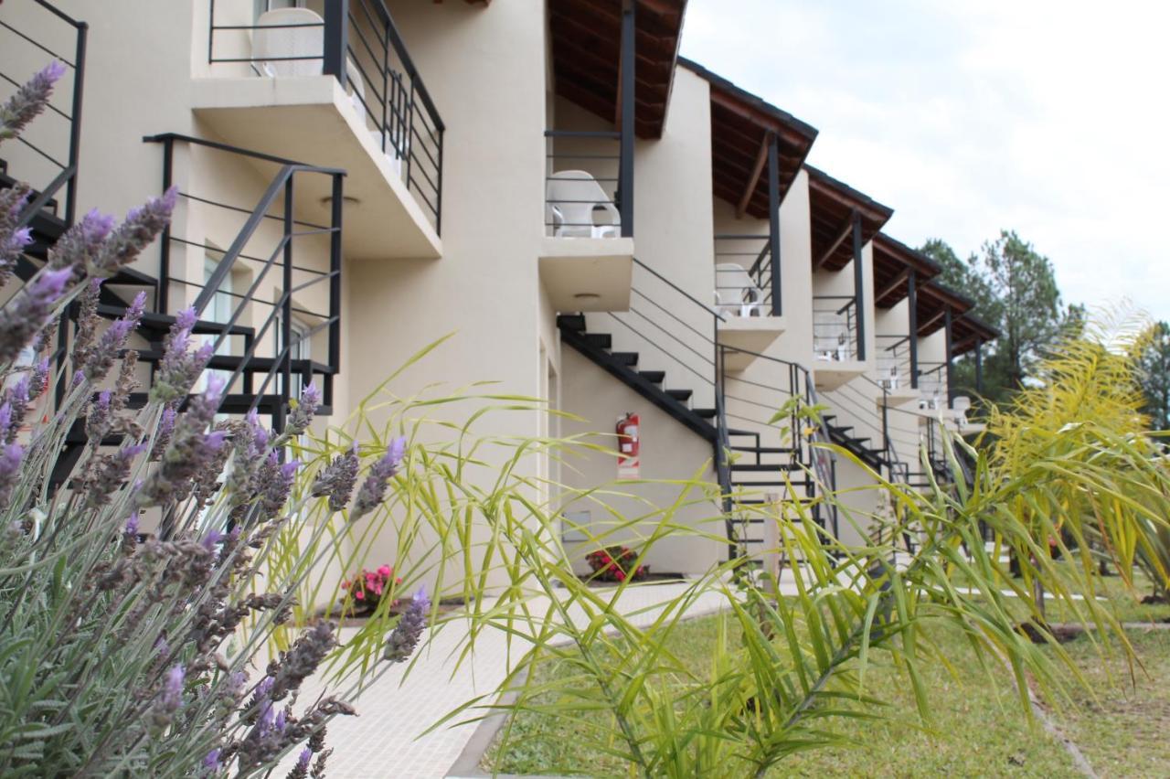Brisas Del Lago Apartamentos Colon  Exterior foto