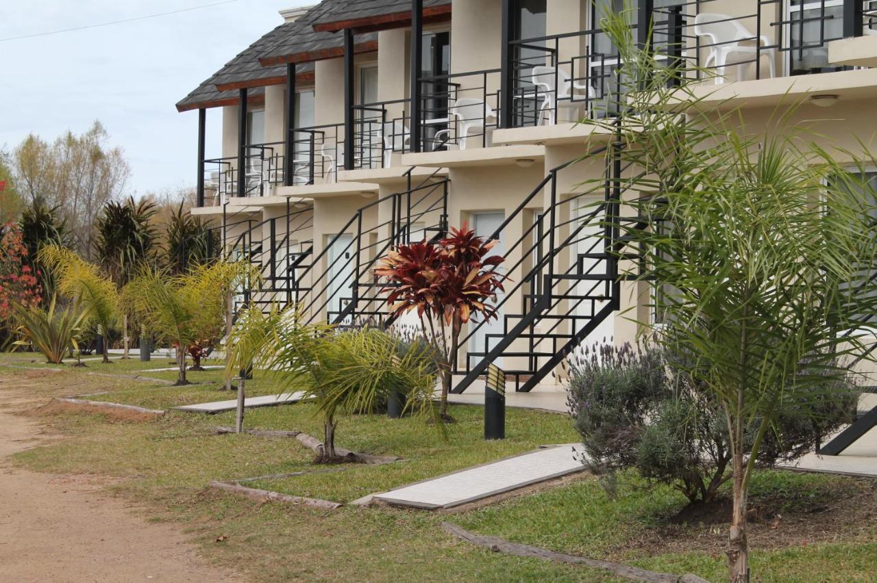 Brisas Del Lago Apartamentos Colon  Exterior foto