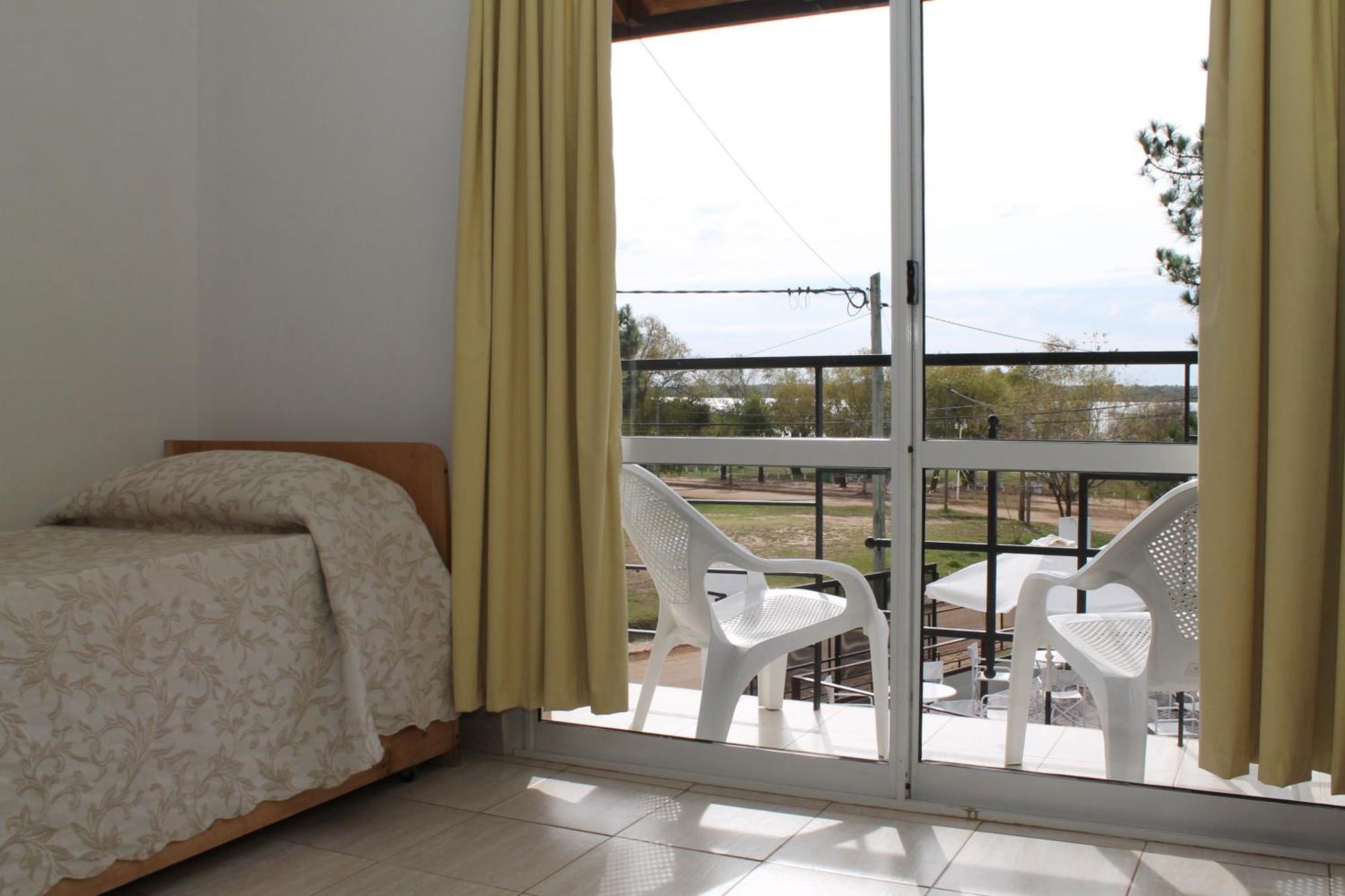 Brisas Del Lago Apartamentos Colon  Exterior foto