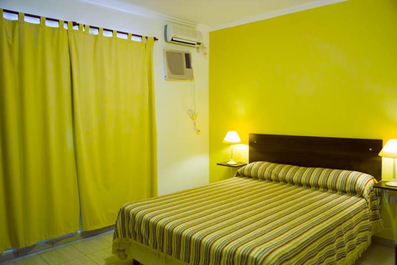 Brisas Del Lago Apartamentos Colon  Exterior foto